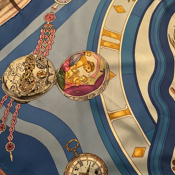 Hermes Rare color La Ronde des Heures Silk Scarf - Picture 2 of 15